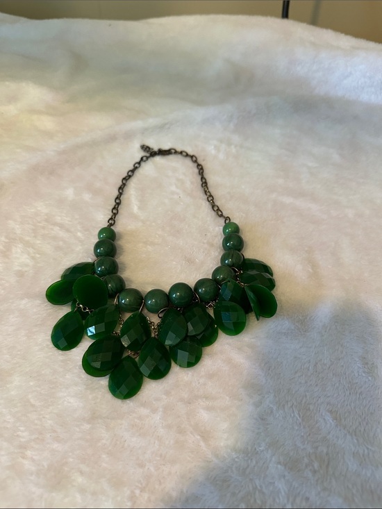 Vintage Jewelry - Vintage Green Statement Bib Necklace - Women Jewelry